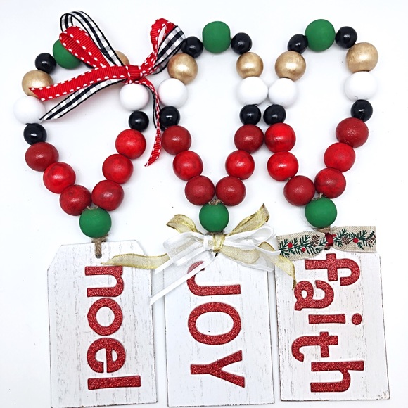 Christmas Door Plaque Sayings in Red Glitter With Wood Bead Hangers, Tier Decor - Picture 6 of 7